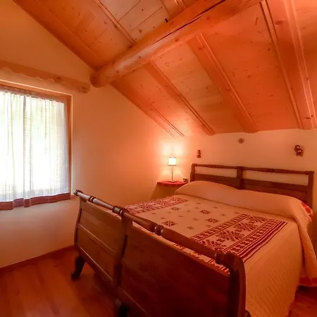 Alfonz Apartament *